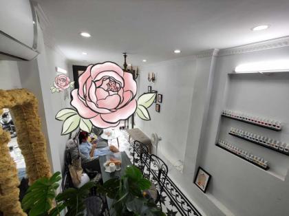 Cho thuê nhà mặt phố Quán Thánh, Ba Đình, nhà đẹp, vỉa hè rộng, kinh doanh tấp nập chỉ 6 triệu