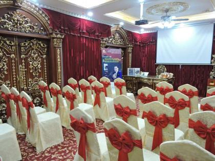 Biệt thự 5 lầu HXT thông Dương Quảng Hàm ngang 8m 180m2 tặng NT Vàng 24K hồ bơi 37.9 tỷ