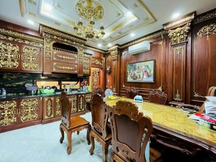 Biệt thự 5 lầu HXT thông Dương Quảng Hàm ngang 8m 180m2 tặng NT Vàng 24K hồ bơi 37.9 tỷ