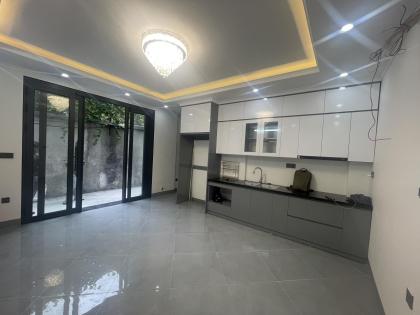 CỰC PHẨM- Phố Thái Hà, 10 Mét Ra Ô tô tránh 33/39m2, 6T Thang máy, MT 7m 13.2 Tỷ