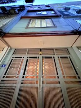 ????Phố Phan Kế Bính- Ba Đình- Nhà đẹp dân xây-Dt 40m2 - Giá 8.35 Tỷ