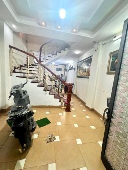 ????Phố Phan Kế Bính- Ba Đình- Nhà đẹp dân xây-Dt 40m2 - Giá 8.35 Tỷ
