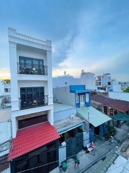 NHÀ 3 TẦNG (4x21) HẺM XE HƠI THÔNG GẦN MT NGUYỄN VĂN QUÁ - SÁT GÒ VẤP.