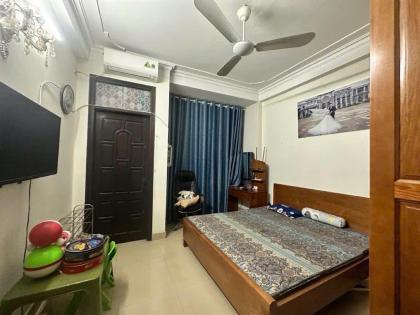 BÁN NHÀ ĐẸP PHỐ LÂM DU – BỒ ĐỀ – LONG BIÊN, DIỆN TÍCH 47M², 4 TẦNG, GIÁ 10.5 TỶ – SÂN RỘNG, ĐỖ 2 Ô