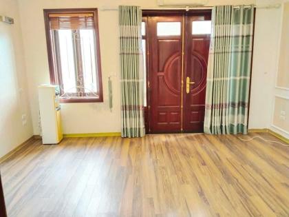 Cho thuê nhà Nguyễn Khuyến Hà Đông 127m x 5 tầng thông sàn 28tr 0903409888