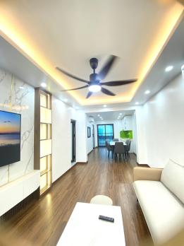 Bán căn hộ Tập thể Cơ khí Hà Nội gần Royal City, nhà đẹp full nội thất, 3 ngủ, 2vs