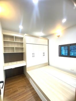 Bán căn hộ Tập thể Cơ khí Hà Nội gần Royal City, nhà đẹp full nội thất, 3 ngủ, 2vs