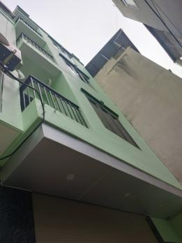 Bán nhà Lê Văn Hiến, 50m2, phân lô, ô tô, nội thất chủ tặng,  7,85 tỷ.