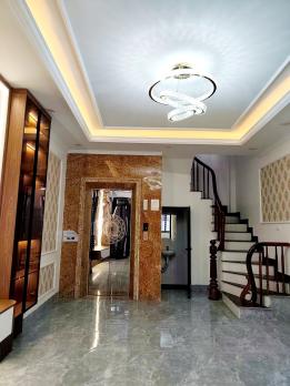 Bán nhà phố Tây Sơn, Đống Đa, 6 tầng thang máy mới, ngay gần phố