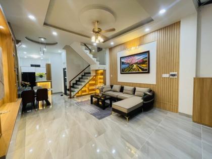 Bán nhà Hẻm Nguyễn Duy Cung - ngay Emart Phan Huy Ích, 4,6x12,6m, 4 Tầng - 4Pn, 5,5 tỷ.