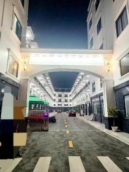 SIÊU PHẨM MT 5 TẦNG - SHOPHOUSE THÀNH ĐÔ 2 TÔ NGỌC VÂN - GIÁ 12.6 TỶ