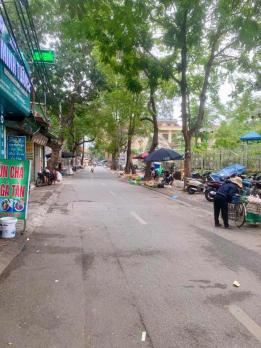Bán nhà Mặt Phố Mai Dịch, Cầu Giấy 70m 4 Tầng 22.5 Tỷ, Vị trí đẹp, K.D đỉnh