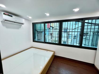 Nhỉnh 2 tỷ! Căn hộ tập thể Nguyễn Trãi, Thanh Xuân, 2 ngủ, nhà đẹp full nội thất, gần ô tô