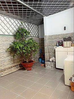 Bán nhà Quận 7 giá rẻ, đường Nguyễn Thị Thập