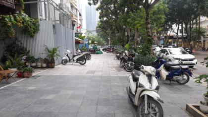 Bán Nhà Mặt Phố Quận Ba Đình 174m2-10 Tầng MT10m Vỉa Hè 2 THOÁNG 128 Tỷ Vạn Phúc.