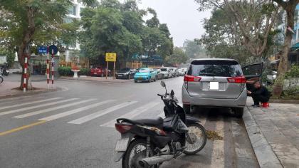 Bán Nhà Mặt Phố Quận Ba Đình 174m2-10 Tầng MT10m Vỉa Hè 2 THOÁNG 128 Tỷ Vạn Phúc.