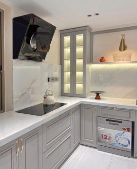 **Bán nhà mặt tiền Nguyễn Thanh Tuyền, phường 2, Tân Bình; (4x17) 4 tầng, 11 tỷ