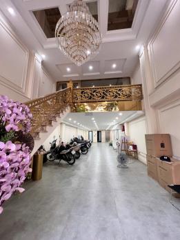 Bán Tòa BUILDING Phố Nguyễn Xiển 132m/ 7T Thang máy, MT 5.2m 79 Tỷ, Cách phố 30m