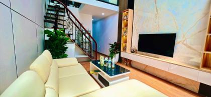 Bán Căn Hô TT P. Hàng Buồm DTSD 100m 3PN ơ KD Homestay 4,95 Tỷ Trần Nhật Duật.