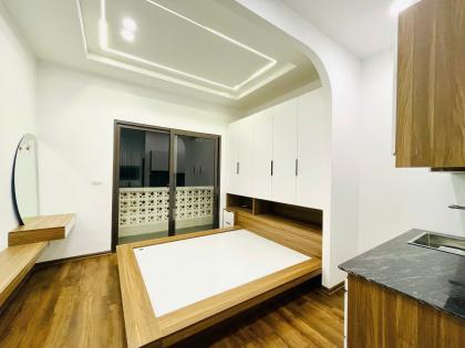 Bán nhà đường Đê La Thành, Đống Đa, nhà đẹp, ngõ thoáng, gần phố, vừa ở vừa cho thuê