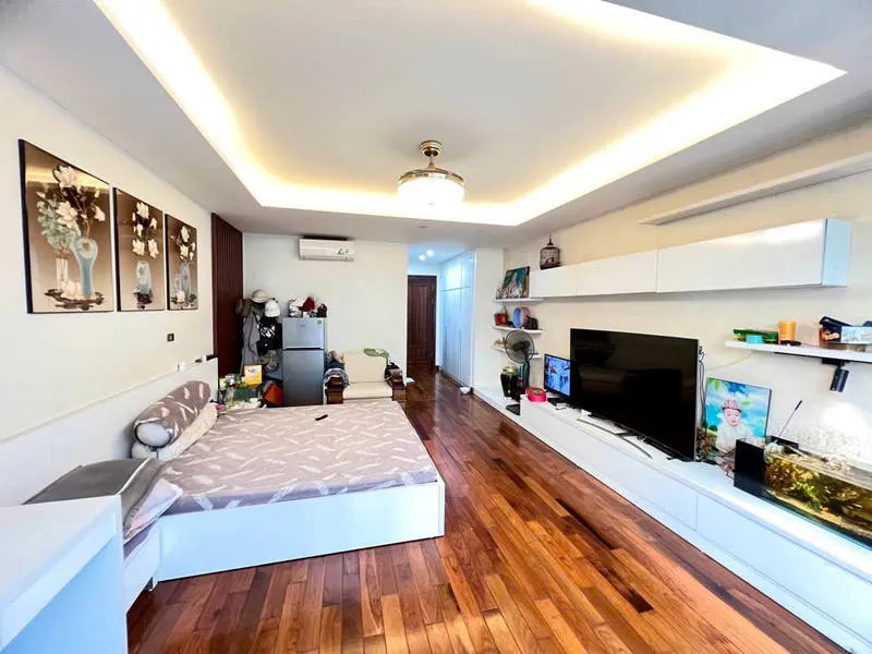 Vị trí Đắc Địa, Nhà đẹp Thái Thịnh 47M x 5 Tầng, 12,5 tỷ. Lh: 0845369333
