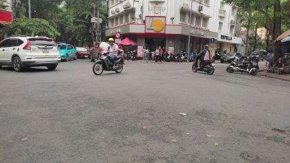 Bán Nhà Hai Mặt Phố Quận Ba Đình 105m2-3T MT ĐẸP 1 Sổ 1 Chủ 75 Tỷ Hàng Than.