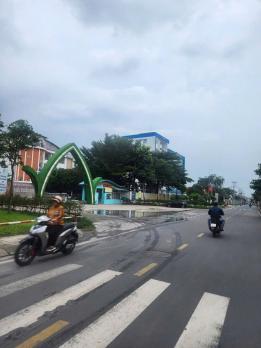 NHÀ MT ĐỖ VĂN DẬY – GẦN CHỢ HÓC MÔN – DT 10x43m – 2SHR – GIÁ CHỈ 21 TỶ