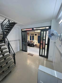 Bán nhà mới đường Phan Thị Hành giá 2 tỷ, sổ riêng, 3 tầng