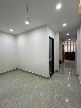 CHO THUÊ NHÀ NGUYÊN CĂN PHAN ĐÌNH PHÙNG P2 ĐÀ LẠT - 5 TẦNG, 8PN, THANG MÁY, MẶT BẰNG KD
