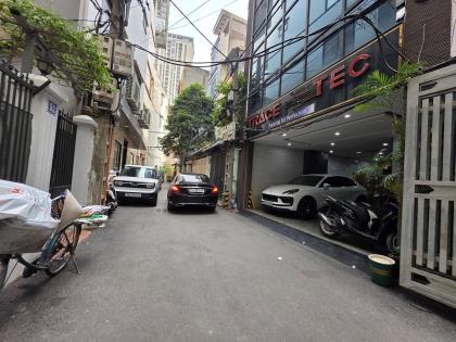 SIÊU HIẾM-HẠ CHÀO BÁN GẤP- Ôtô Tránh Phố Trung Kính 105m/ 6Tầng/ MT 4.7m 33.3 Tỷ