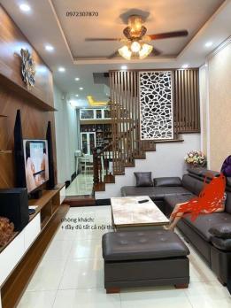 Bán nhà Lê Văn Hiến, 50m2, phân lô, ô tô, nội thất chủ tặng,  7,85 tỷ.
