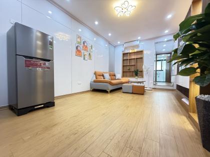 Bán căn hộ tập thể Thái Thịnh, Vĩnh Hồ, Đống Đa, nhà đẹp full nội thất