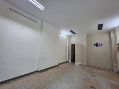 Bán nhà ngõ 193 Trung Kính, diện tích 105m2 x 6 tầng,mặt tiền 4.7m, giá 33.Tỷ.