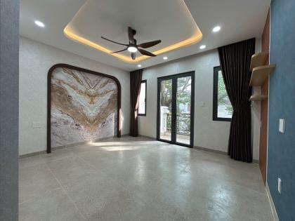 Nhà phố phân lô ngang 4.5m 4 tầng đẹp khu BT Đặng Thùy Trâm 80m2 vào ở ngay chỉ 13 tỷ 800