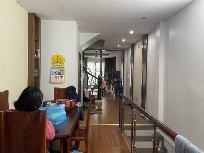 Bán nhà Cầu Giấy- PHẠM THẬN DUẬT, 50M, 5T, Vỉa hè 7m, Ô tô, KD, view cực chất, giá 19 tỷ 99