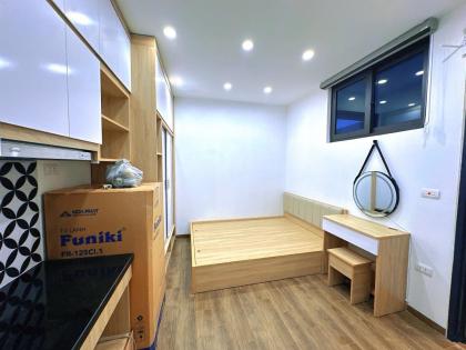 Bán Tòa CHDV (Apartment) Đường Láng 63m/6T Thang máy,MT 4.1m 16.9 Tỷ, Đủ nội thất