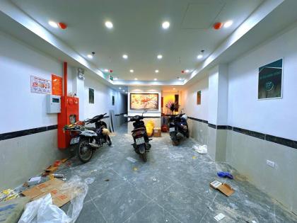 Bán Tòa CHDV (Apartment) Đường Láng 63m/6T Thang máy,MT 4.1m 16.9 Tỷ, Đủ nội thất