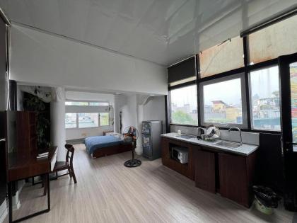 Bán Nhà Mặt Phố Quận Tây Hồ 69m2-7T Th/Máy VIEW Hồ Lô Góc 3 Thoáng 36 Tỷ Yên Phụ.