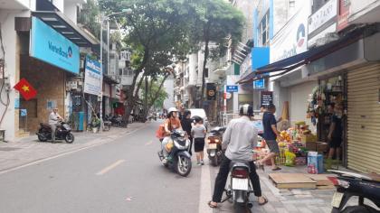 Bán Nhà Mặt Phố Quận Tây Hồ 69m2-7T Th/Máy VIEW Hồ Lô Góc 3 Thoáng 36 Tỷ Yên Phụ.