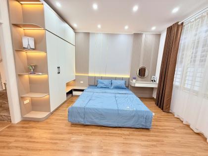 Bán nhà Văn Chương, Đống Đa, nhà đẹp full nội thất, gần hồ