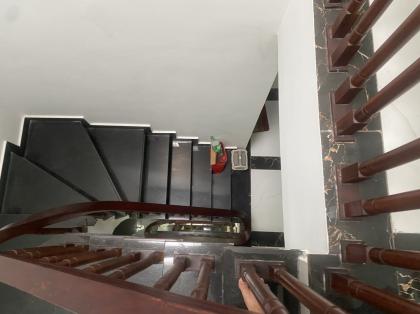 Bán nhà đường Võ Chí Công, Quận Tây Hồ 35m2, 5 tầng, nhỉnh 6 tỷ.
