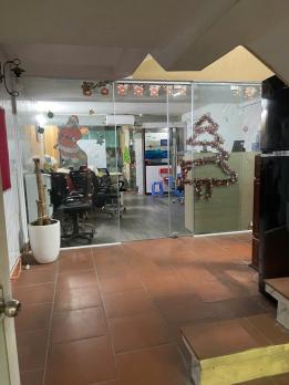 Cho thuê nhà phân lô Khuất Duy Tiến 90m x 4 tầng 1 hầm 32 triệu 0903409888