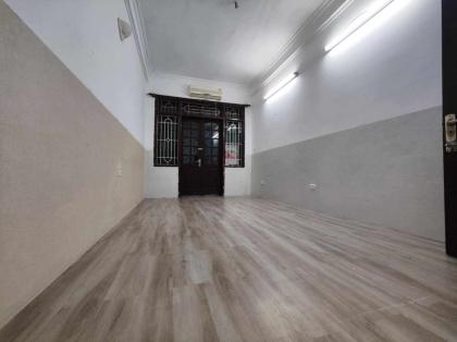 CHO THUÊ NHÀ RIÊNG PHỐ ĐỘI CẤN, BA ĐÌNH, NGÕ THÔNG RỘNG, VỪA Ở, VỪA KD