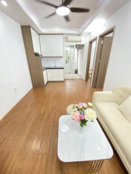 Bán căn hộ chung cư đường Hoàng Đạo Thành, Thanh Xuân, nhà đẹp full nội thất, gara ô tô, thang máy