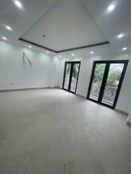 Hạ giá bán nhà mặt phố Lò Đúc 80m x MT5.5m, xây 7T thang máy, KD đỉnh, giá 65 tỷ. LH: 0366051369