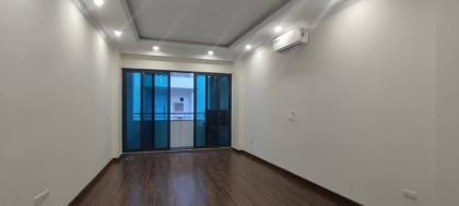 Bán nhà 16 Nguyễn Văn Huyên, Dịch Vọng, Cầu Giấy, Hà Nội.