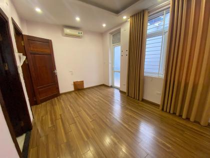 Cho thuê Biệt thự Nguyễn Văn Lộc 130m x 3 tầng thông sàn 35 triệu 0903409888