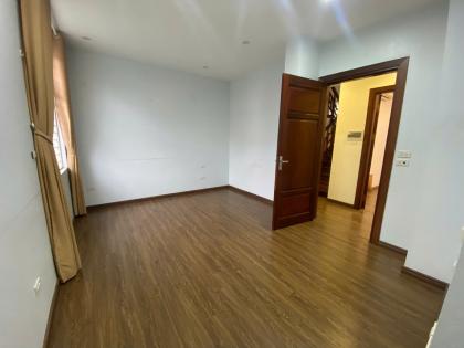 Cho thuê Biệt thự Nguyễn Văn Lộc 130m x 3 tầng thông sàn 35 triệu 0903409888