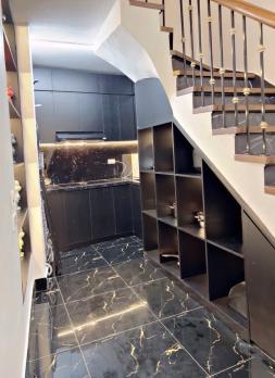 Bán nhà ngõ 46 Phạm Ngọc Thạch, 40m2 x 5 tầng mới, 8.8 tỷ