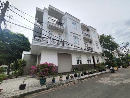 Siêu phẩm Biệt thự Cao cấp, Lô gốc 2MT, khu Tên Lửa Bình Tân CẦN BÁN !